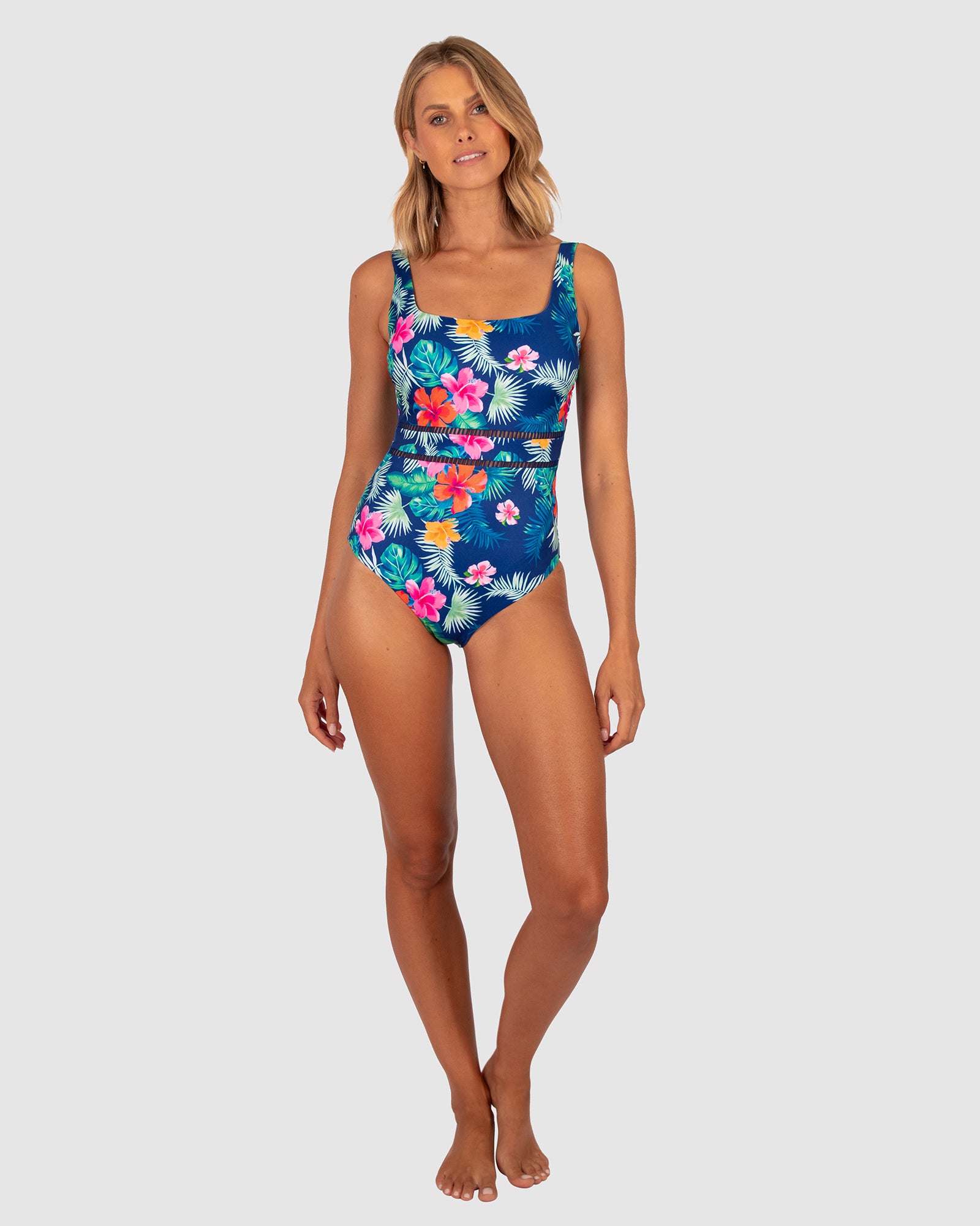 ONE PIECE SWIMWEAR