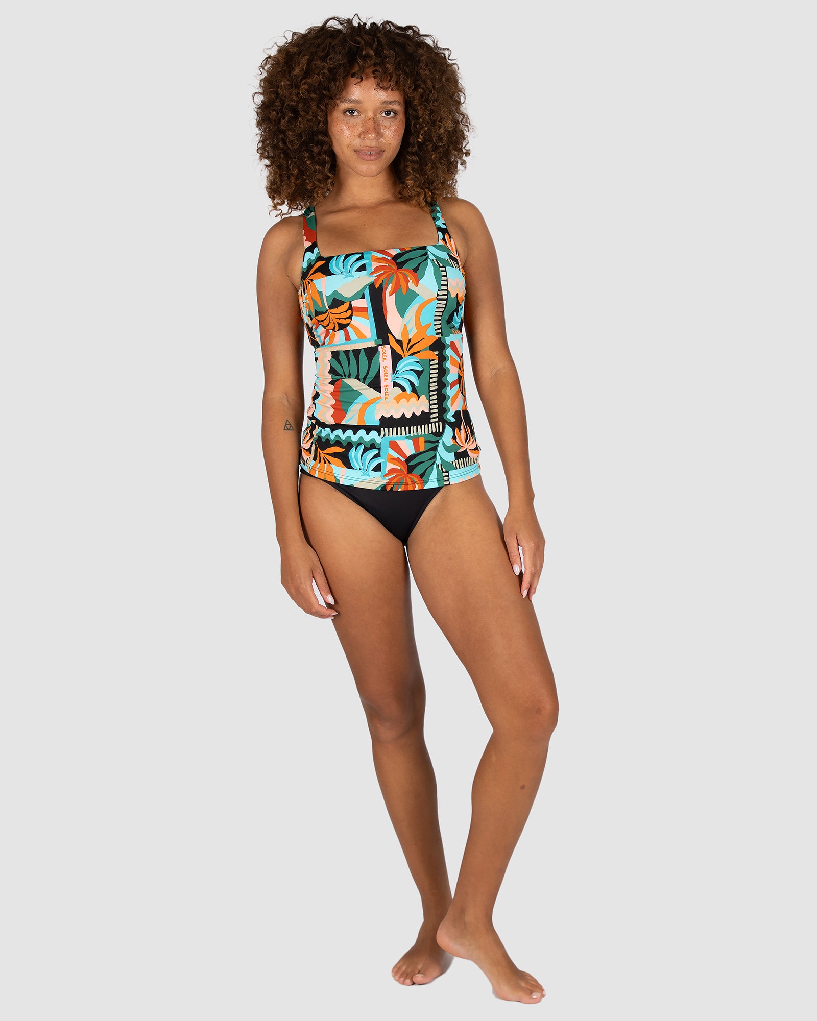 Grenada Multi-Fit Singlet Top