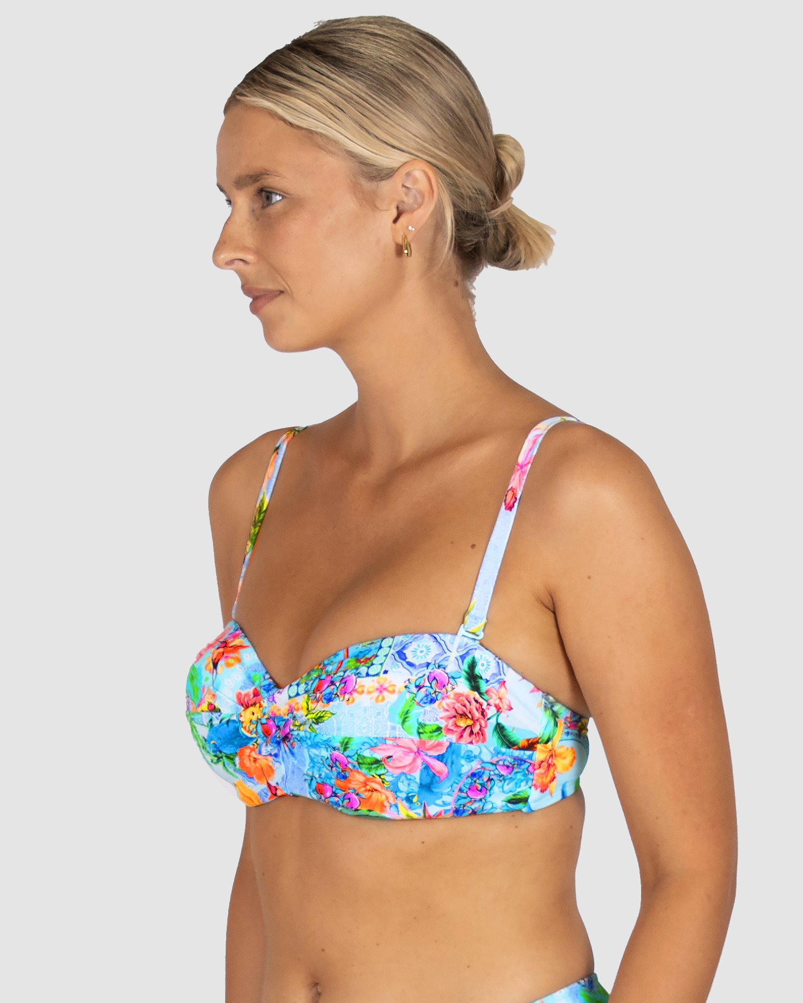 Baku Sardinia twist bandeau bikini top for D-DD cup with moulded cups, gripper tape and removable straps