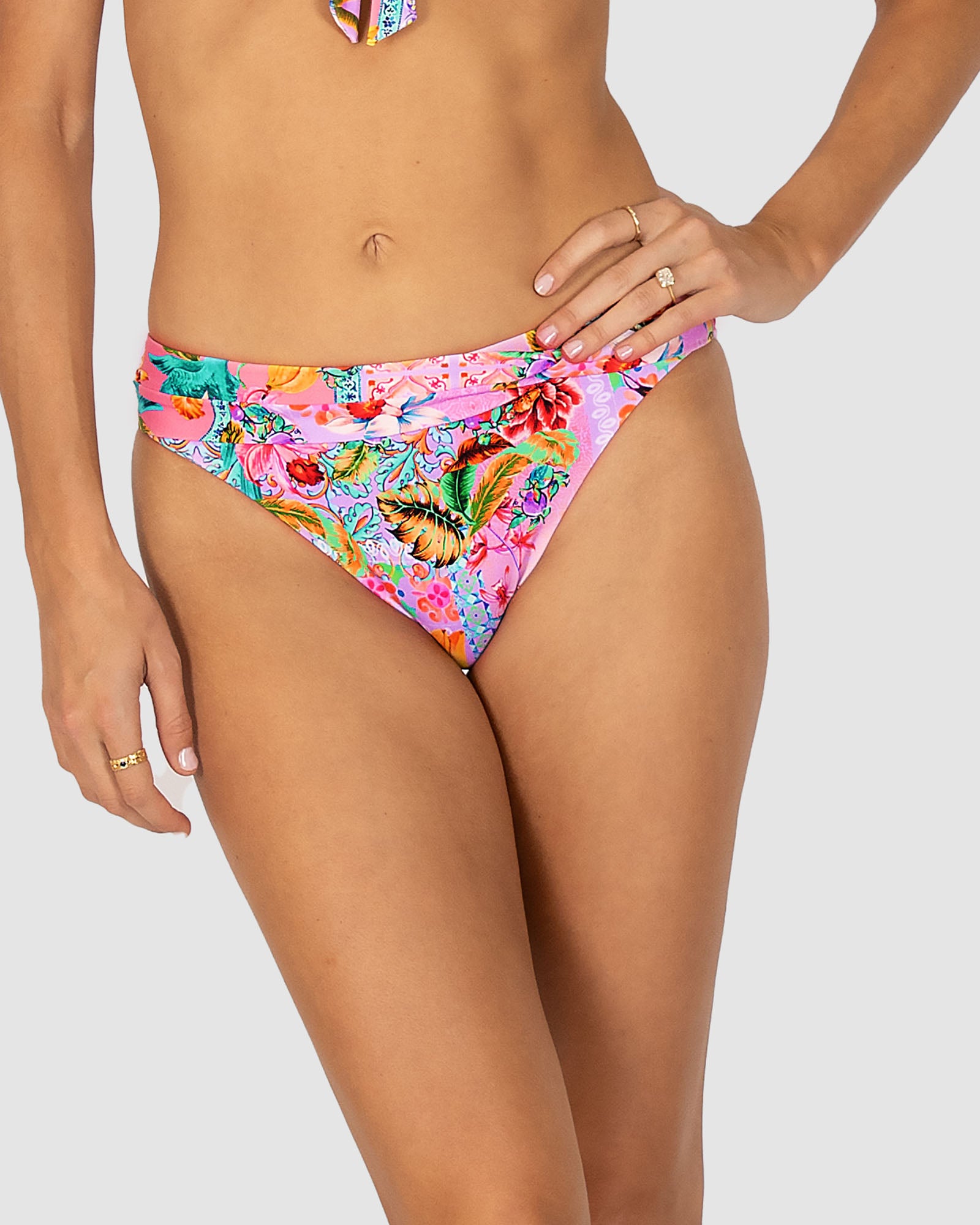 Sardinia Twist Band Regular Bikini Bottom